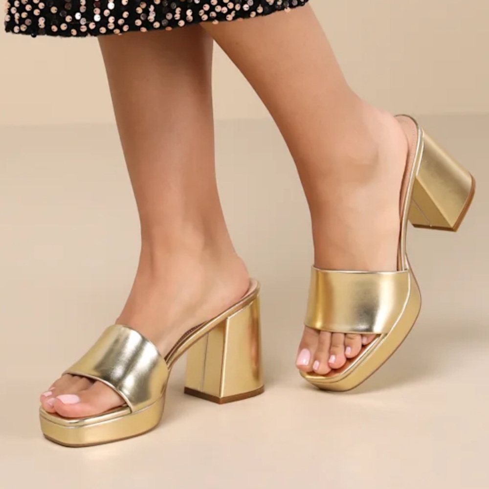 Lulu’s Gold Women's Block Heel